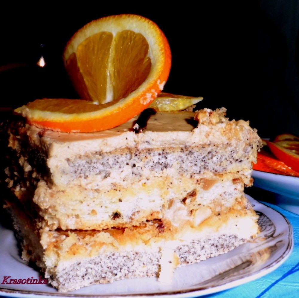галицький пляцок з маком і курагою
