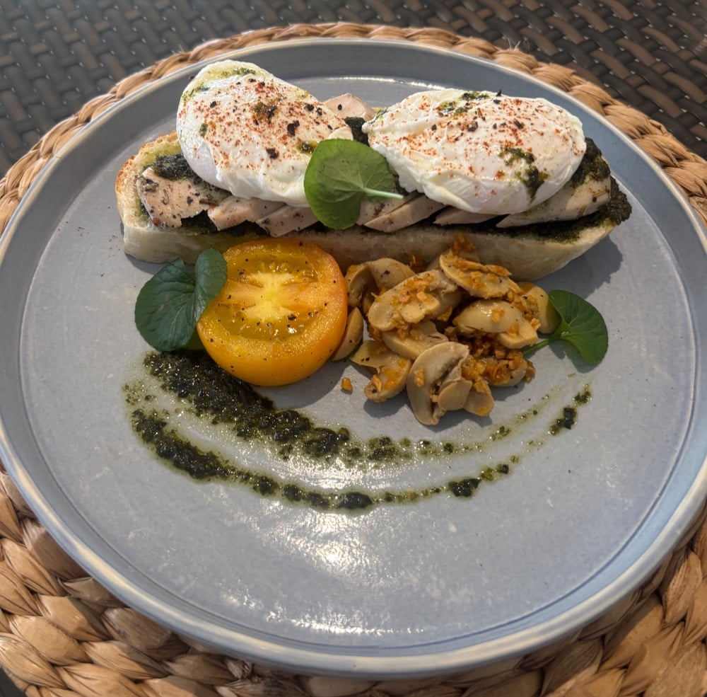 Chicken Pesto Poach Egg