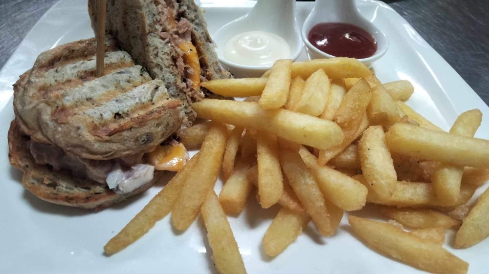 Tuna & Mango Sandwich