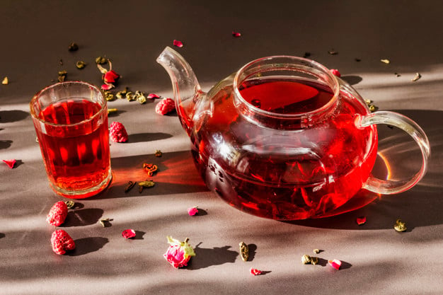 Black Tea with fruit and flower Petals / Чай фруктово-цветочный/ ხილისა და ყვავილების ჩაი