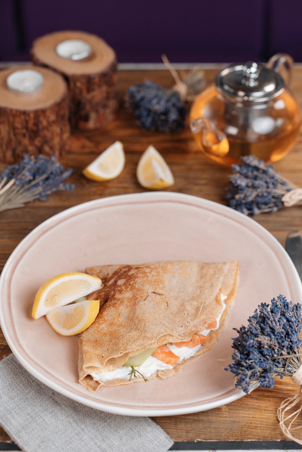 Crepe with salmon and cottage cheese