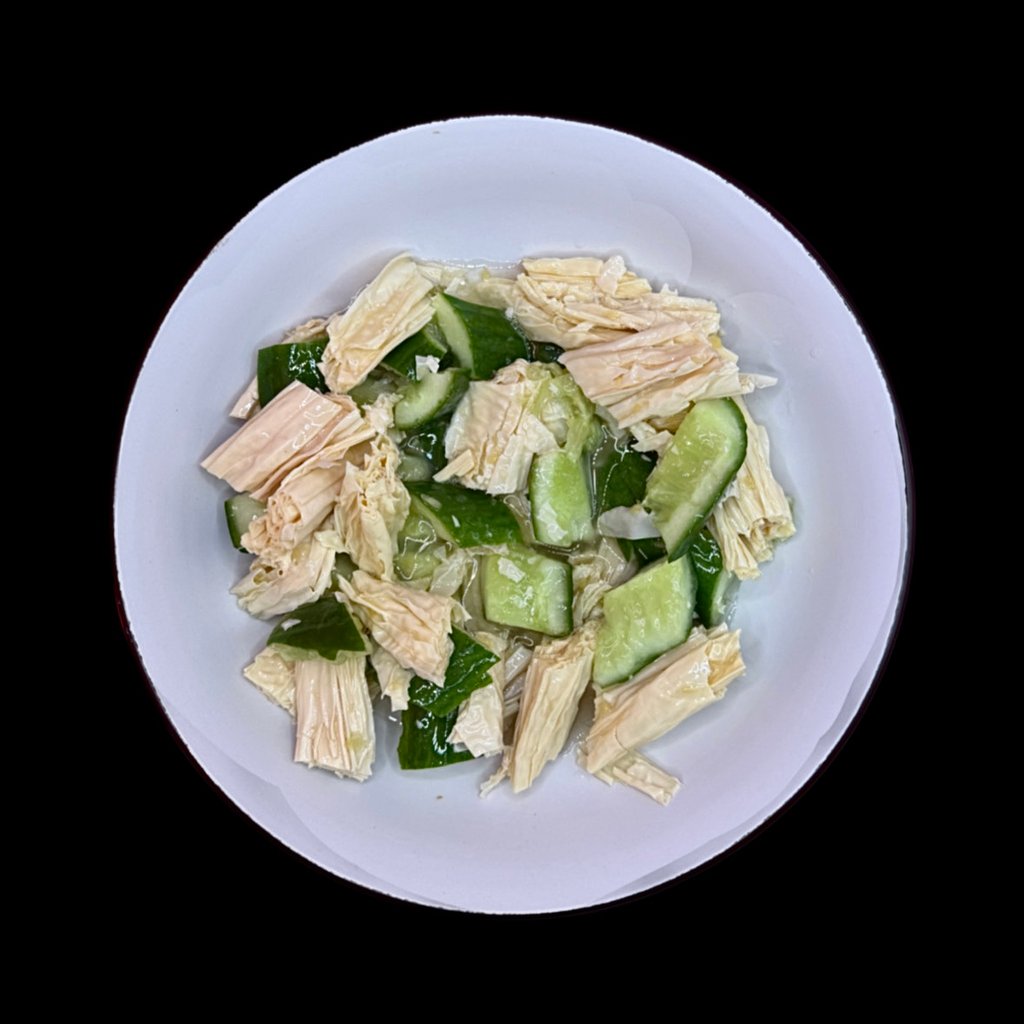 05. Салат з огірків та соєвого бамбуку