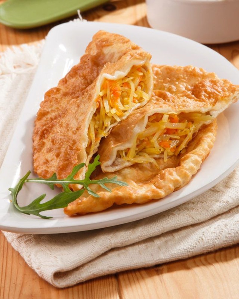 Чебуреки з капустою 