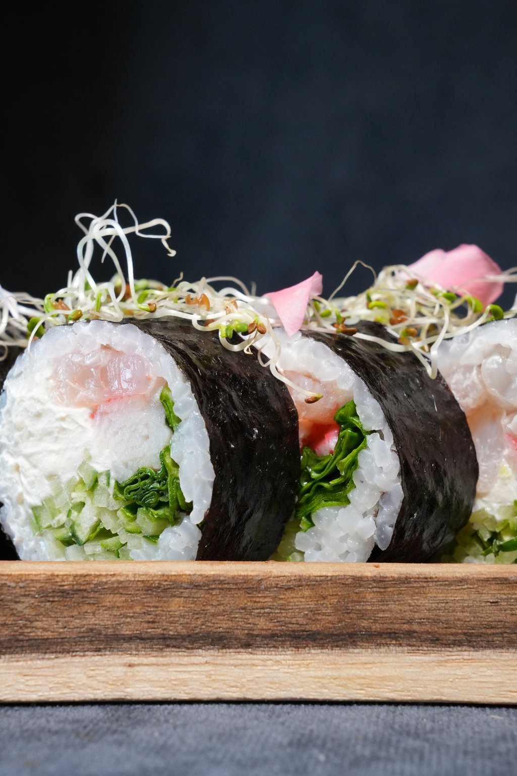 Макі з лососем х/к