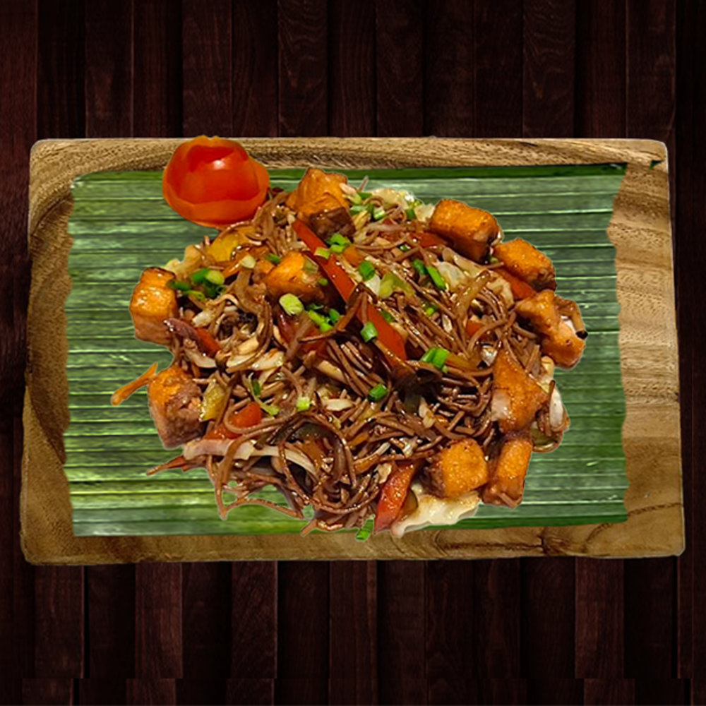 Yakisoba Noodles w/ Grilled Salmon