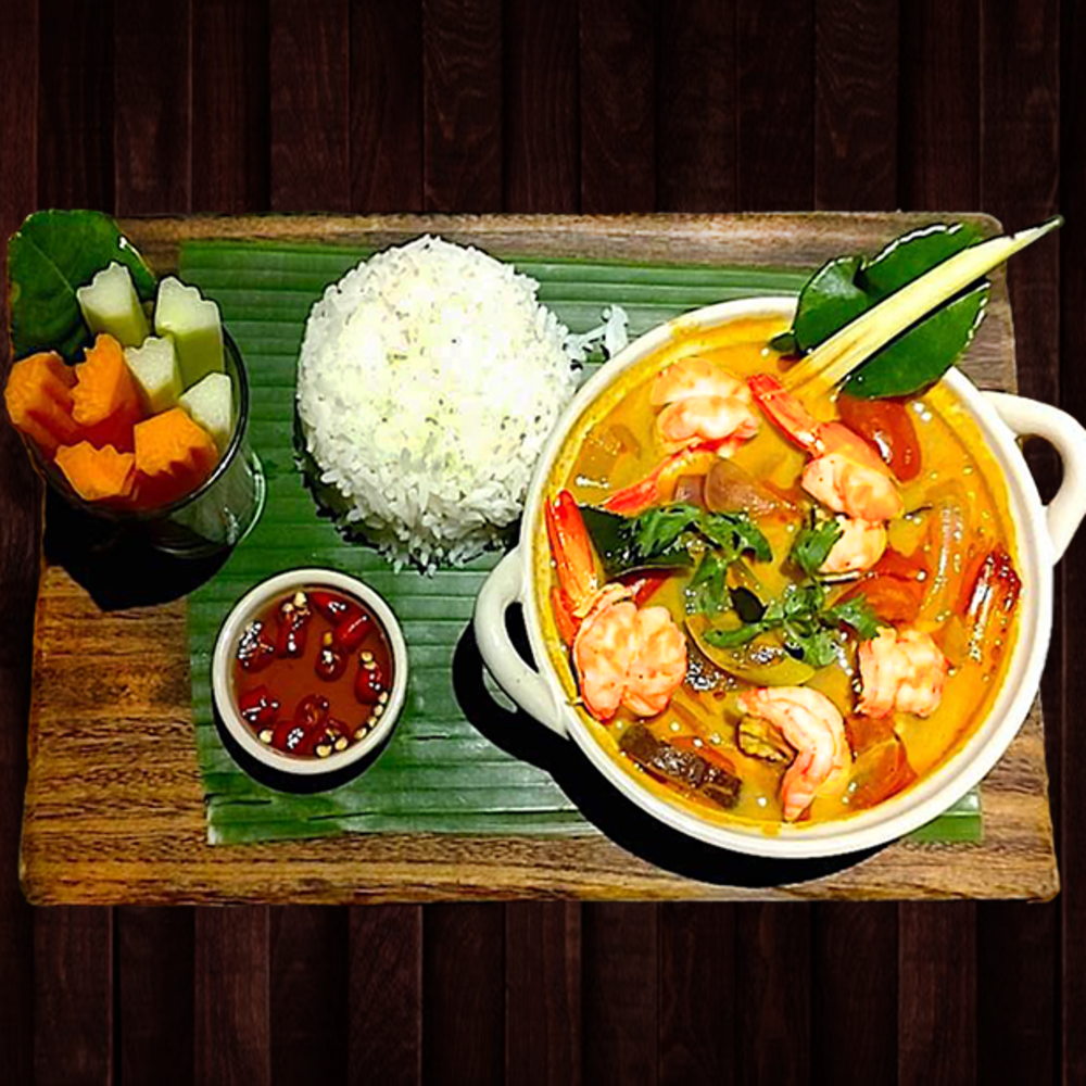 Tom Yum Goong ( Spicy Shrimp Soup )