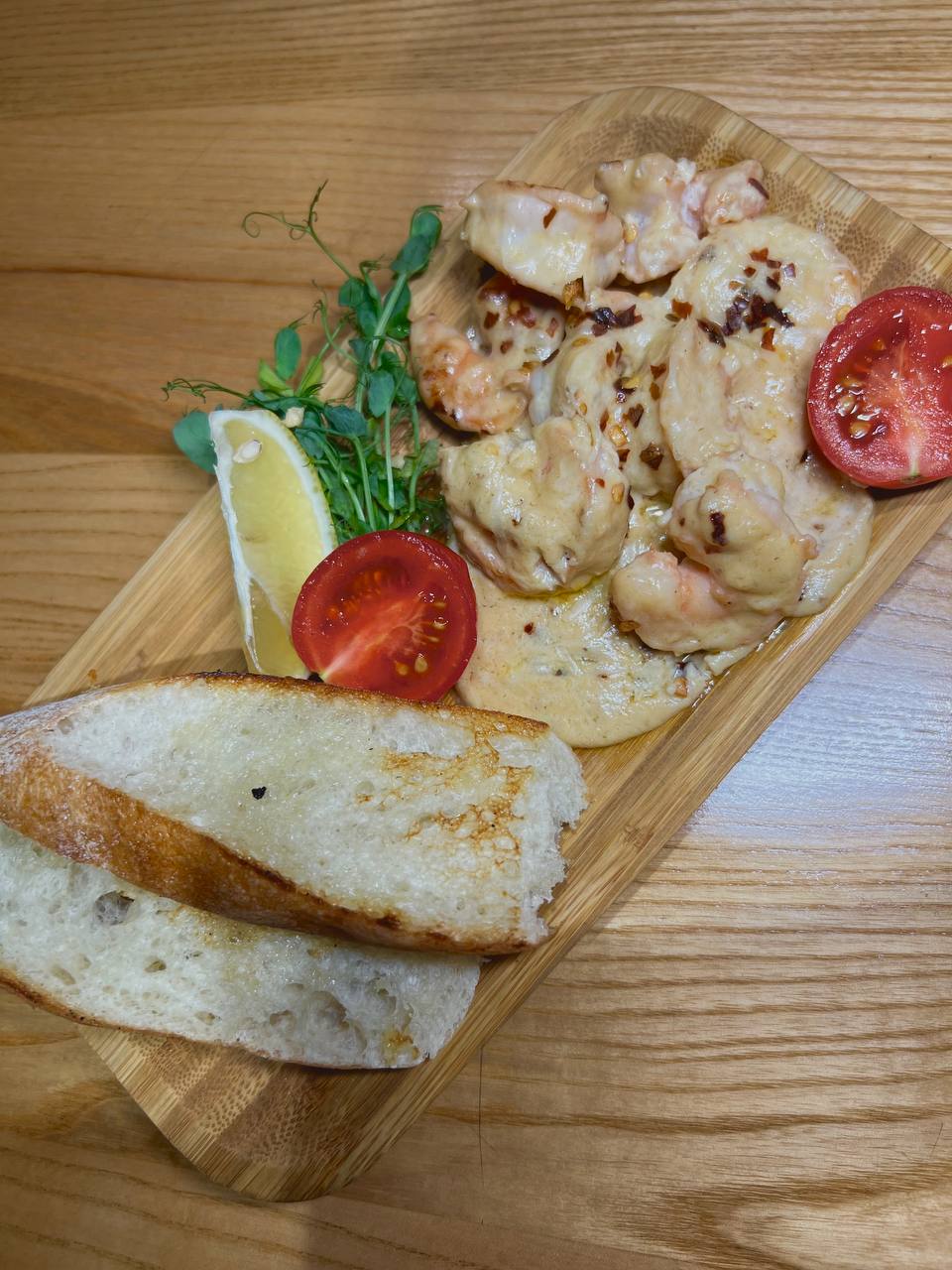 Креветки в вершковому соусі