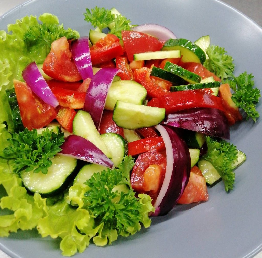 Салат із свіжих овочів 250 г