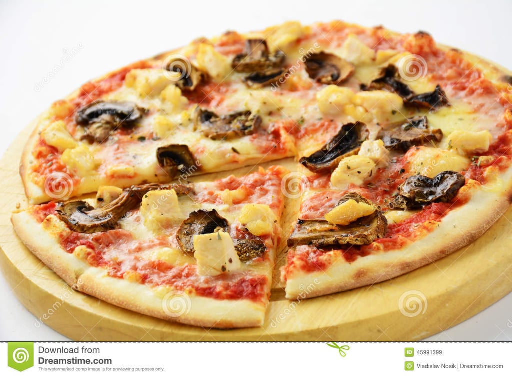 Chicken & Mushroom Pizza