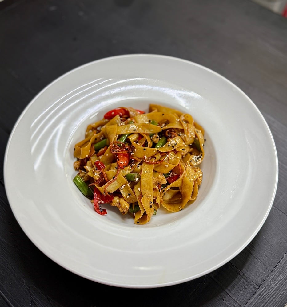 Паста з куркою та овочами 250 гр