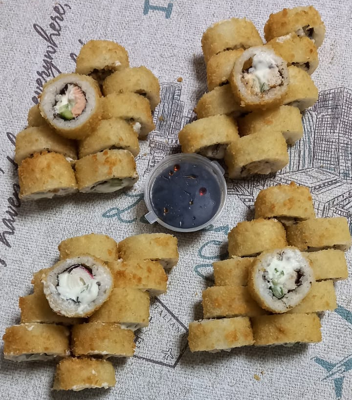 Сет жареный (соусы, приборы не входит в стоимость) )