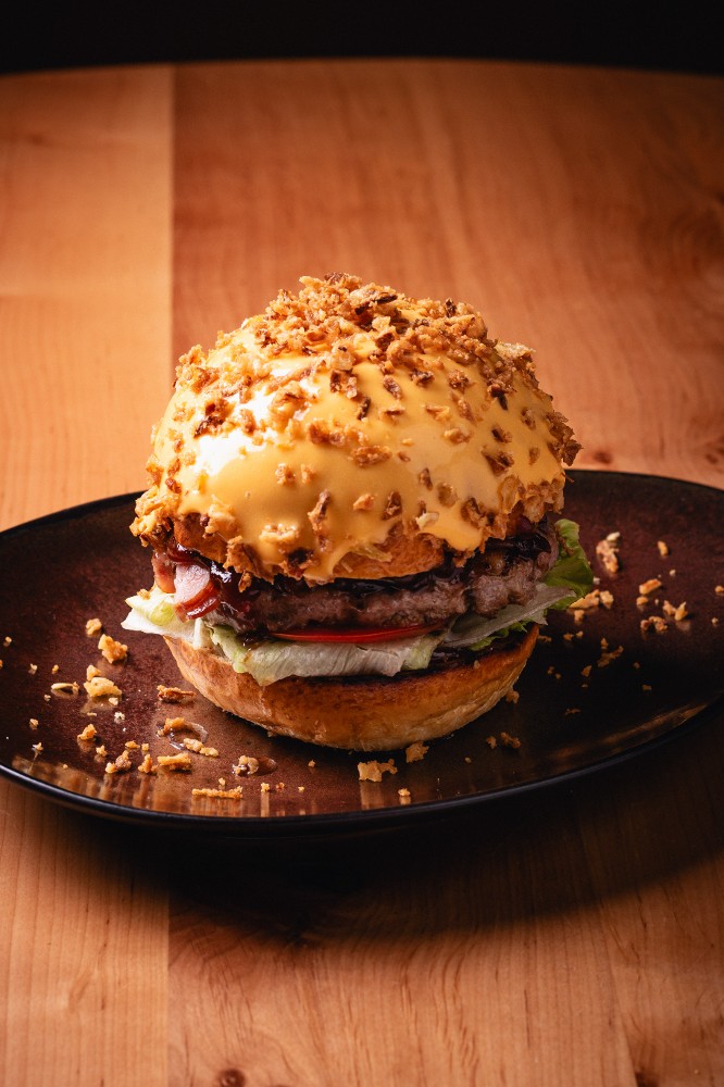 Бургер Bandos King та картопляні діпи