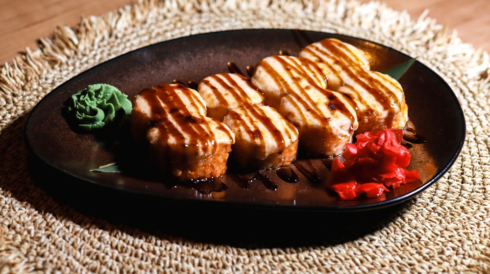 Запечений з форелю та вугрем 