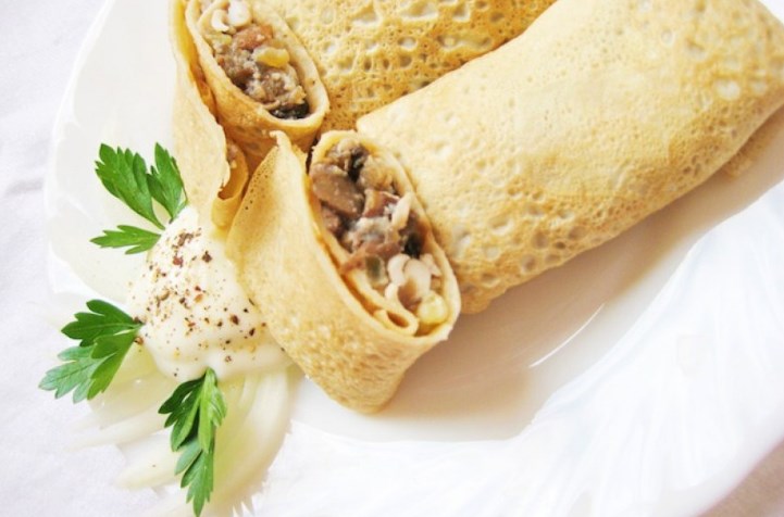 Млинці з сиром та печерицями