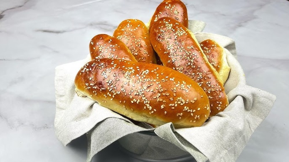 Булочка здобна 60г