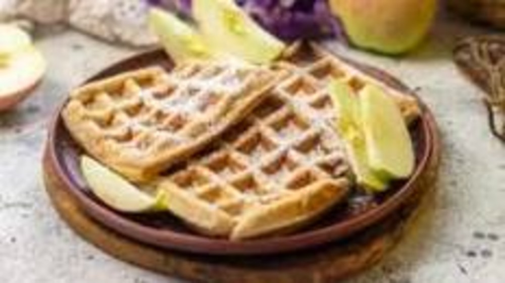 Вафлі бельгійські з яблучним конфітюром   65/25г