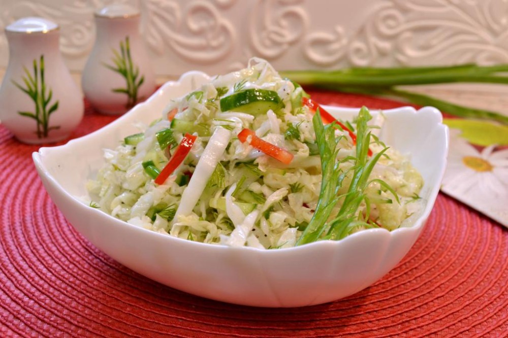Салат із пекінської капусти з огірком та болгарським перцем 50г