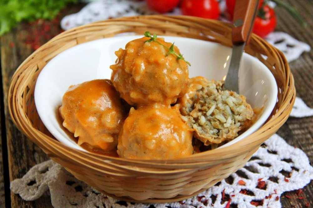 Мітболи курячі в томатно-сметанному соусі  75/15