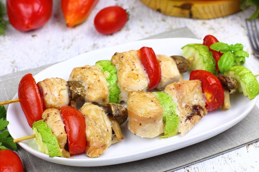 Шашличок курячий з овочами 50г (на шпажці)