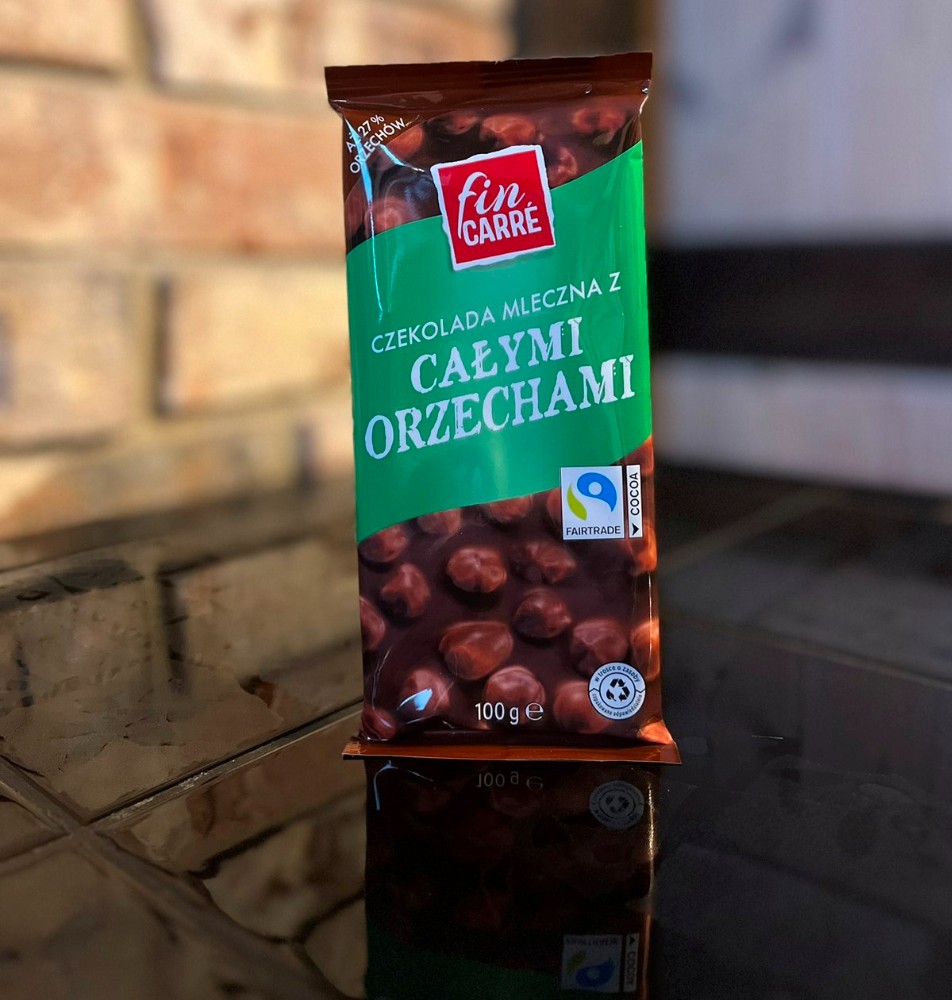 Шоколад молочний з горіхами Fin CARRÈ 100г