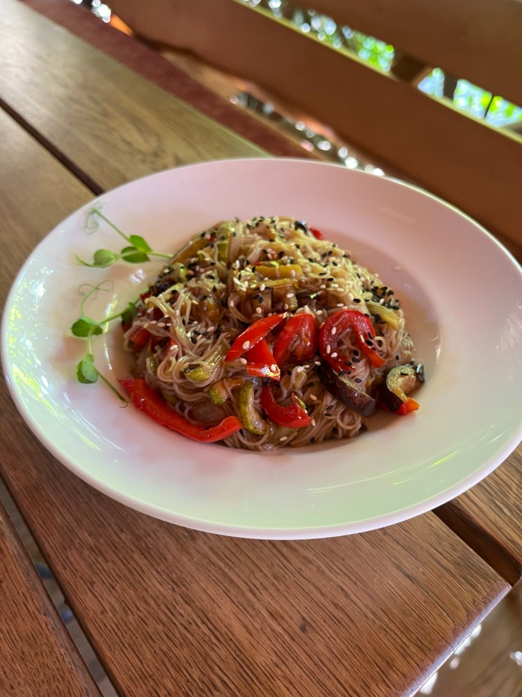 Рисова локшина з куркою та овочами 400г