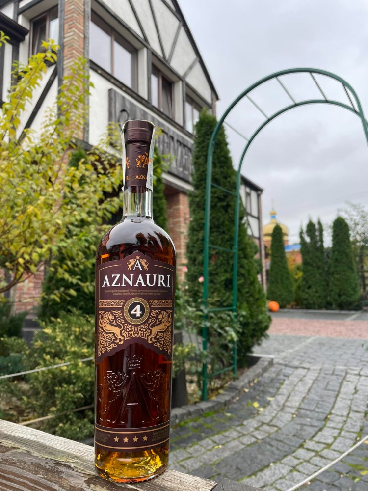 Коньяк "Азнаурі" 4* 50г