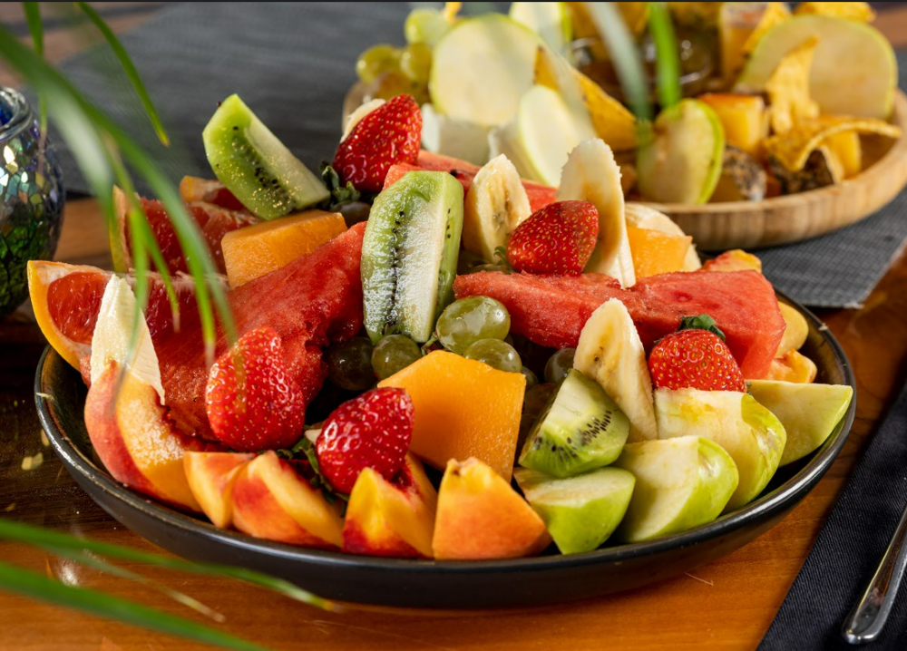 ხილის ასორტი • Fruit Plate