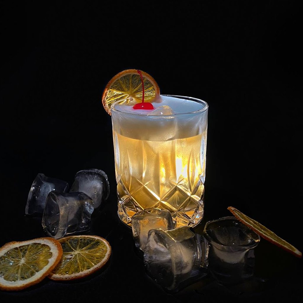 Коктейль AMARETTO SOUR