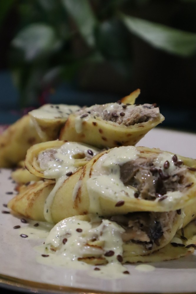 Млинці з куркою та грибами