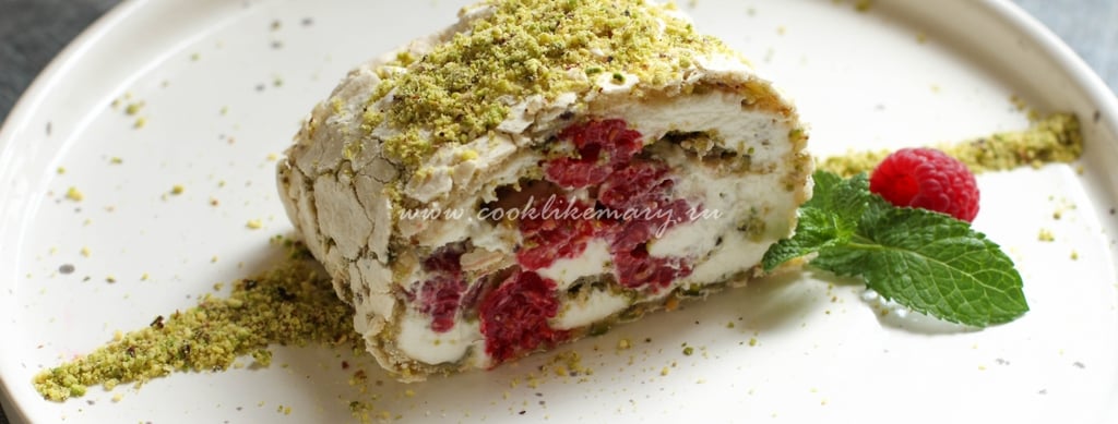 "Merenga Pistachio" (Меренговий рулет фисташковій)