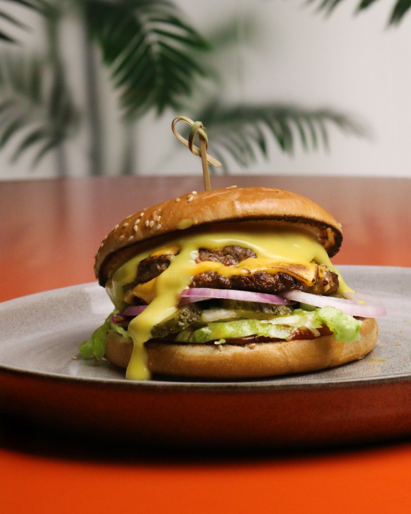 Справжній чизбургер