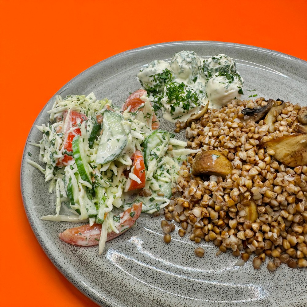 Кнелі з червоної та білої рибки ланч