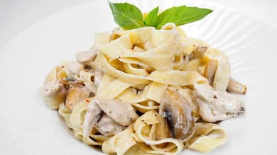 фетучіні з куркою