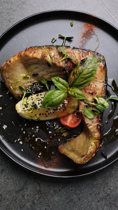 Стейк з осетра на грилі