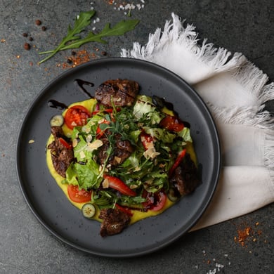 Салат з курячою печінкою 