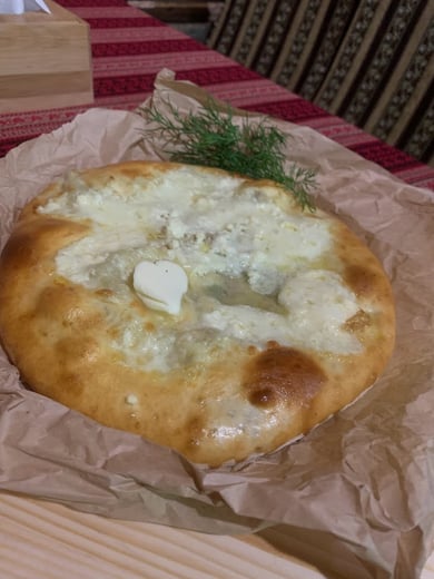 ХАЧАПУРІ ПО-МІГРЕЛЬСЬКИ