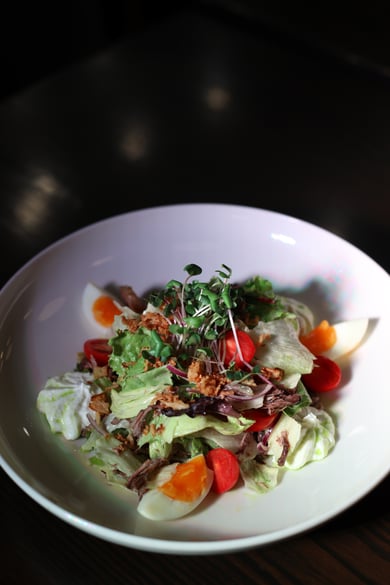 Салат з рваною яловичиною