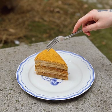 “Honey” cake