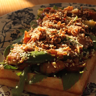 Гофра з куркою теріякі