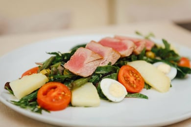 Теплий салат із тунцем , 400г