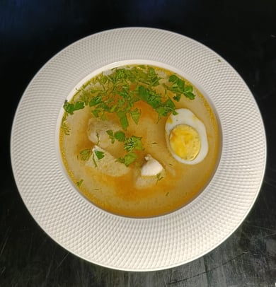 Курячий бульйон з яйцем та філе 350г.