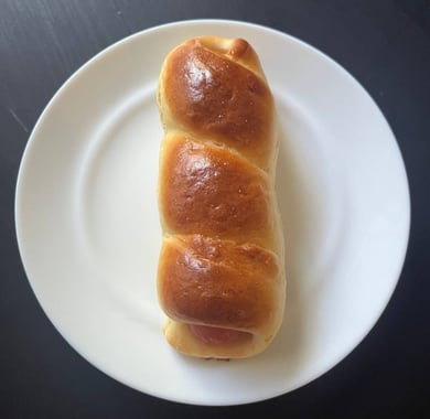сосиска в тісті молочна