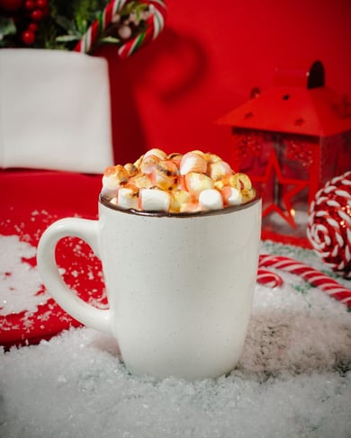 Вишневий какао з маршмеллоу