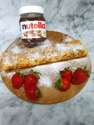 Млинець Нутелла та Полуниця