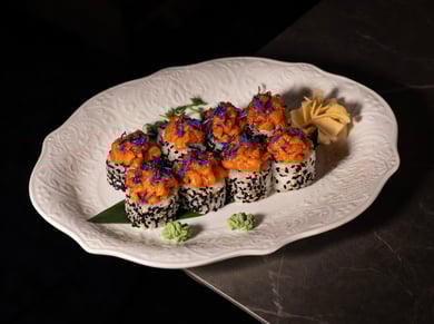 Рол з лососевим тартаром