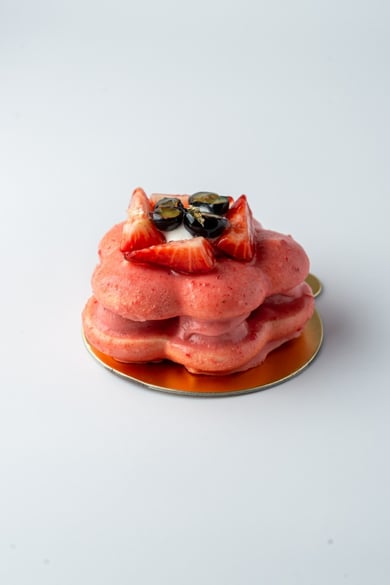 NEW Pavlova Cake