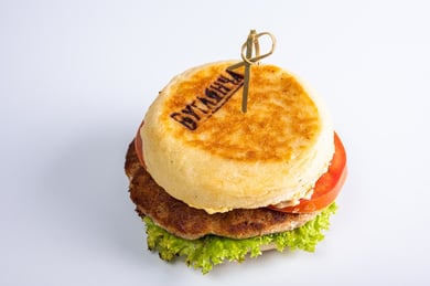 Вуглянча з курячою котлетою (100/100/35/50 г)