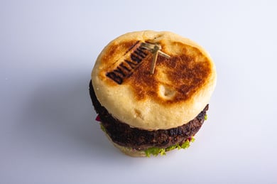 Вуглянча з яловичою котлеткою  (100/100/50/20/50 г)