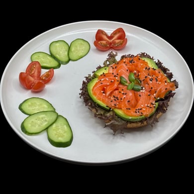 Сніданок з лососем