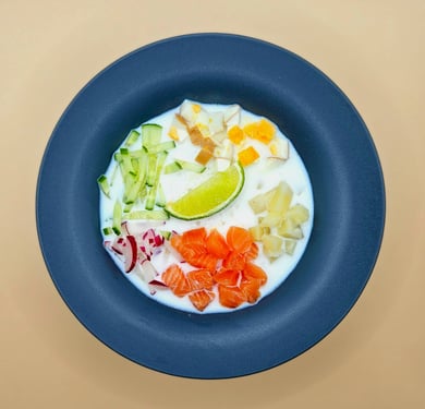 Окрошка з лососем